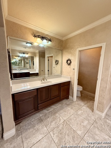 215 Evans Oak Property Photo 20