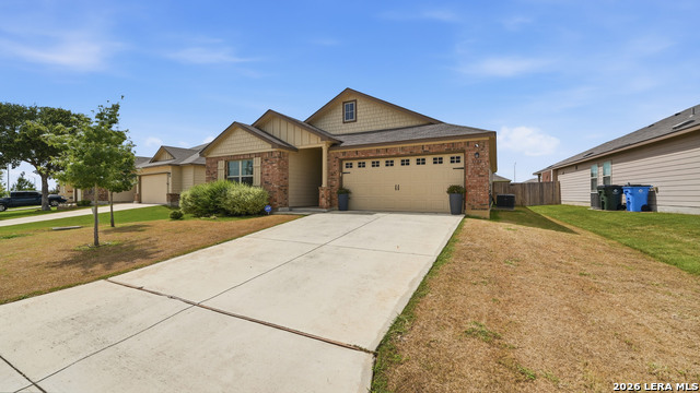 1132 Eagle Xing Property Photo 2