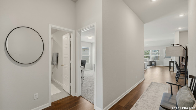 1132 Eagle Xing Property Photo 4