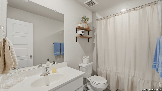 1132 Eagle Xing Property Photo 26