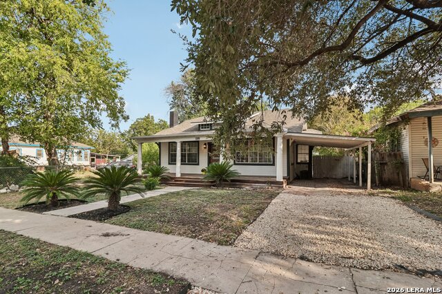 1119 W Huisache Ave Property Photo 6