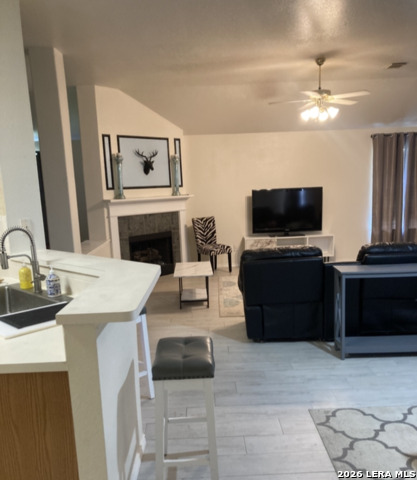 14934 Gateview Property Photo 5
