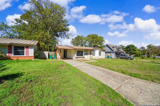 823 Straight Ln Property Photo 4