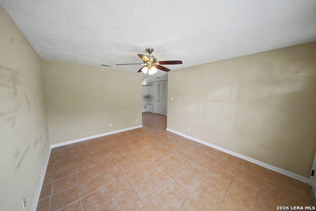 823 Straight Ln Property Photo 9