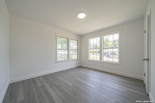 307 Gayle Ave Property Photo 6