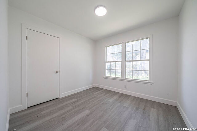 307 Gayle Ave Property Photo 8