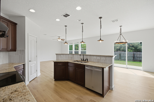 1203 Prairie Grass Property Photo 14
