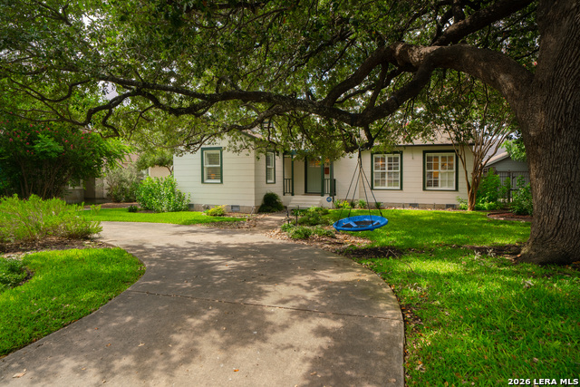180 Claywell Dr Property Photo 3