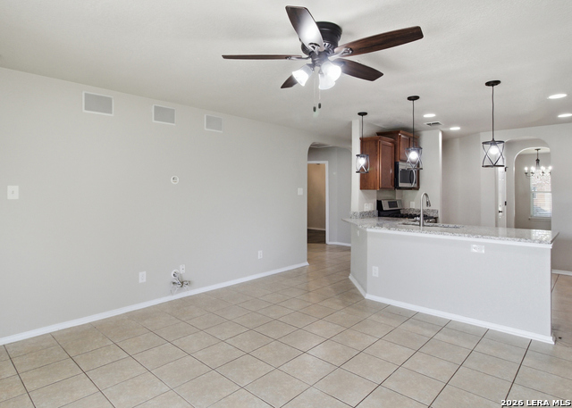 2334 Camberly Vw Property Photo 5