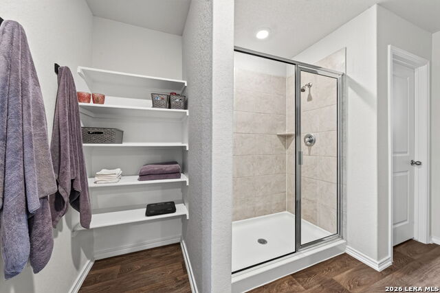 6714 Greensleeves Property Photo 20