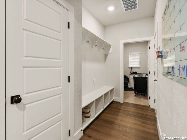 16911 Eaton Terrace Property Photo 6