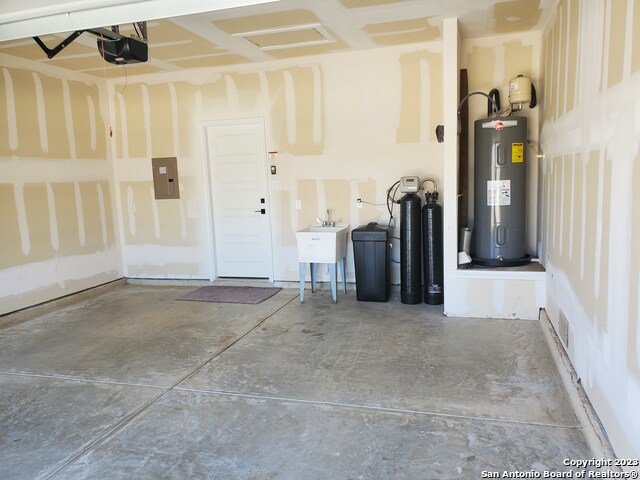 305 Dakota Crk Property Photo 25