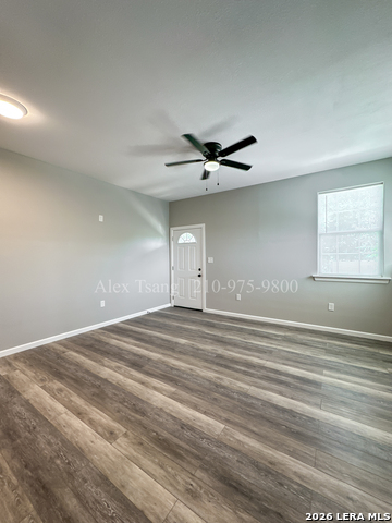 606 Brookview Dr Property Photo 4