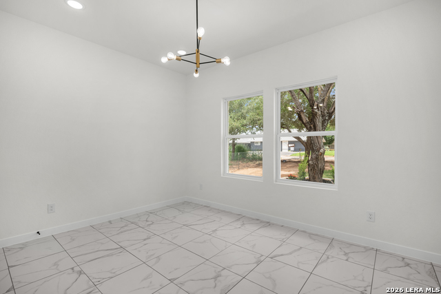 15242 Oak St Property Photo 19