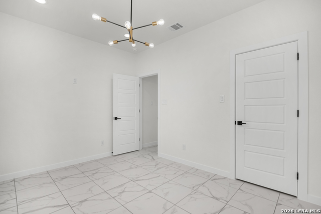 15242 Oak St Property Photo 20