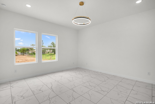15242 Oak St Property Photo 22
