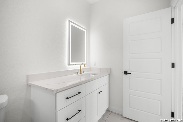 15242 Oak St Property Photo 24