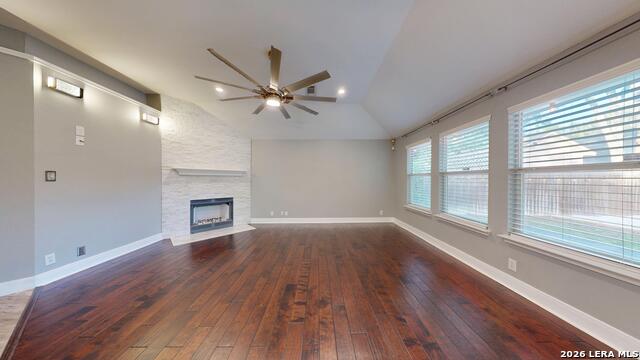1009 Crimson Cove Dr Property Photo 8