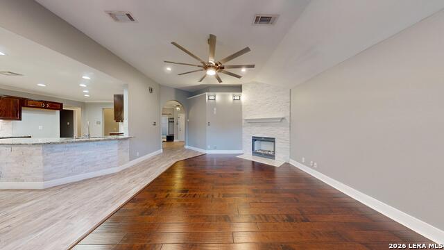 1009 Crimson Cove Dr Property Photo 10