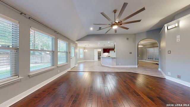 1009 Crimson Cove Dr Property Photo 12