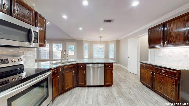 1009 Crimson Cove Dr Property Photo 18