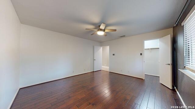 1009 Crimson Cove Dr Property Photo 28