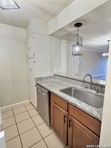 8030 Broadway Property Photo 5