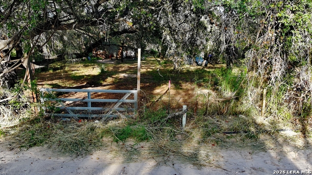 23798 Mathis Rd Property Photo 5