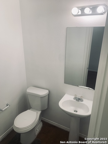 10706 Mathom Lndg Property Photo 6