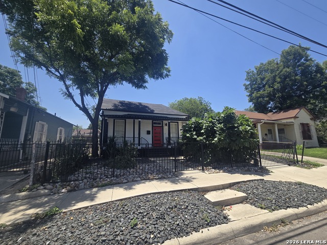 1118 NOLAN ST Property Photo 1