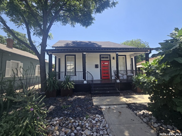 1118 Nolan St Property Photo 2
