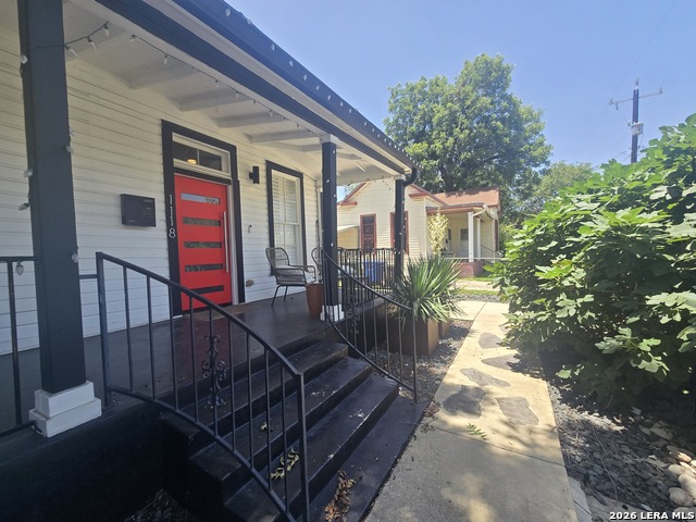 1118 Nolan St Property Photo 3