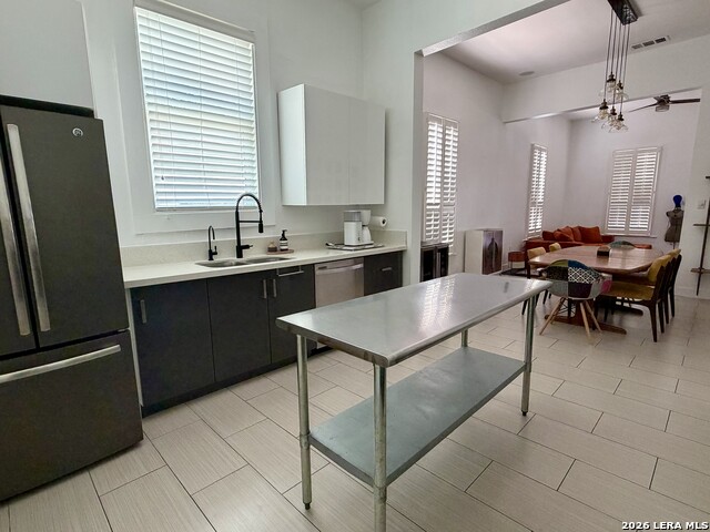 1118 Nolan St Property Photo 7