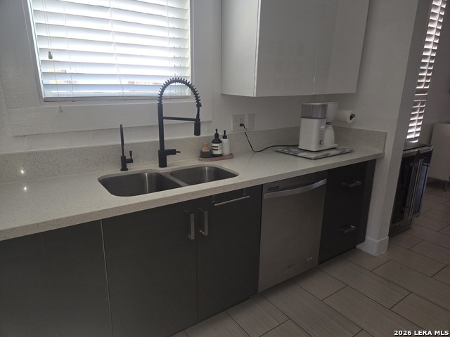 1118 Nolan St Property Photo 16