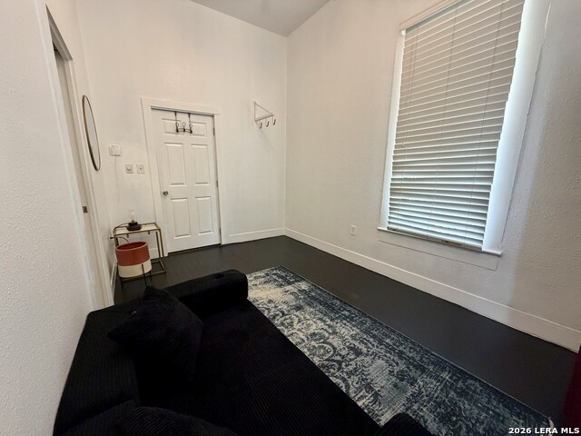 1118 Nolan St Property Photo 19