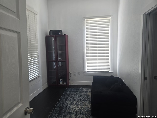 1118 Nolan St Property Photo 36