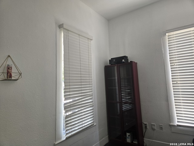 1118 Nolan St Property Photo 40