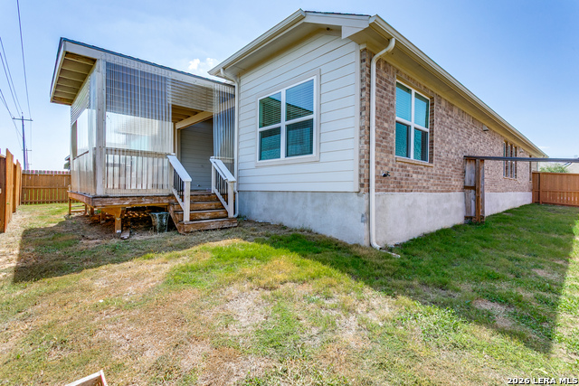 466 Foxtail Valley Property Photo 24