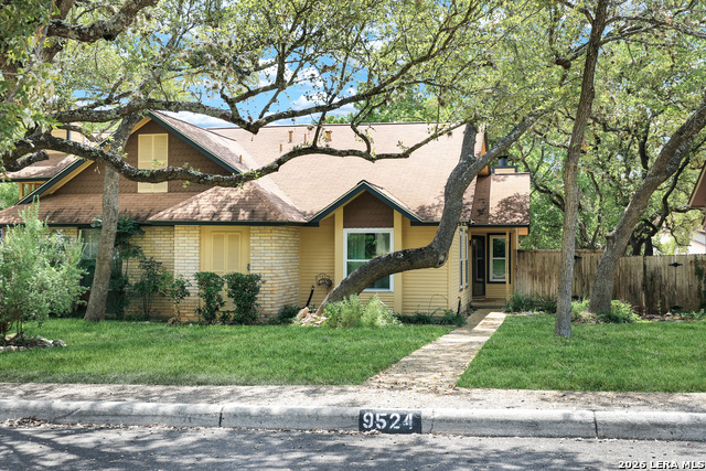 9524 Stillforest Property Photo 1