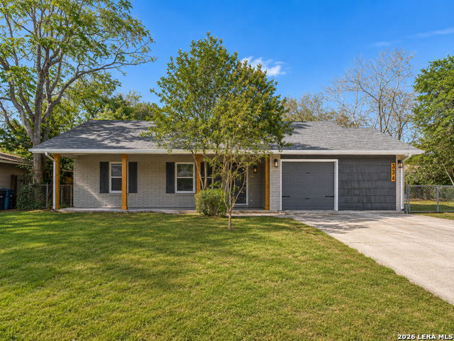 334 SHROPSHIRE DR Property Photo 1