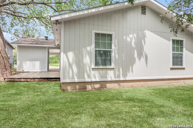 1037 N Guadalupe Property Photo 5