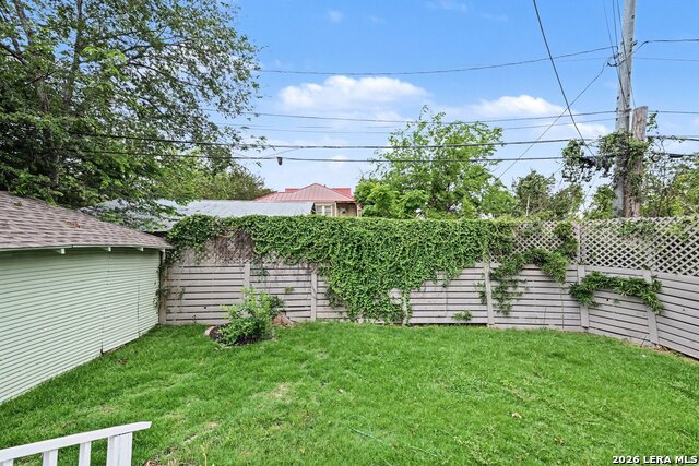 130 Groveland Pl Property Photo 43