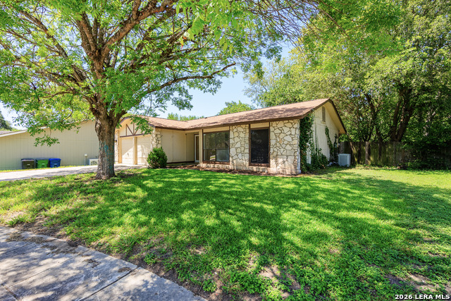 14110 Clover Hill Property Photo 2