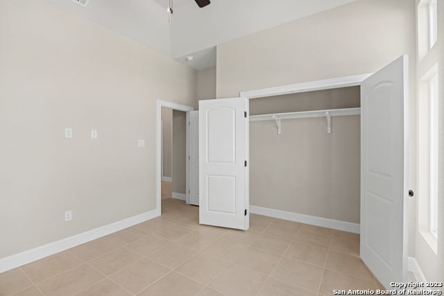 215 Park Circle Property Photo 7