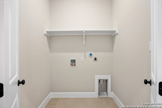 215 Park Circle Property Photo 11