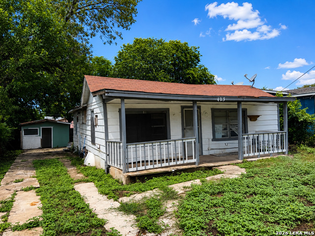 423 N San Ignacio Ave Property Photo 1