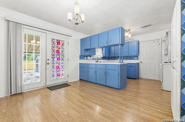 517 Uhland Rd Property Photo 11