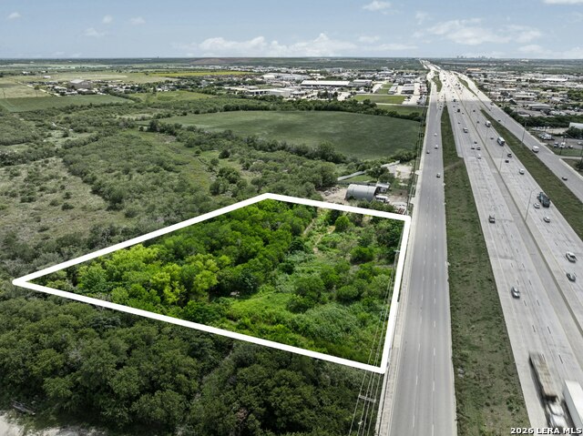 9380 Interstate 10 E Property Photo 1