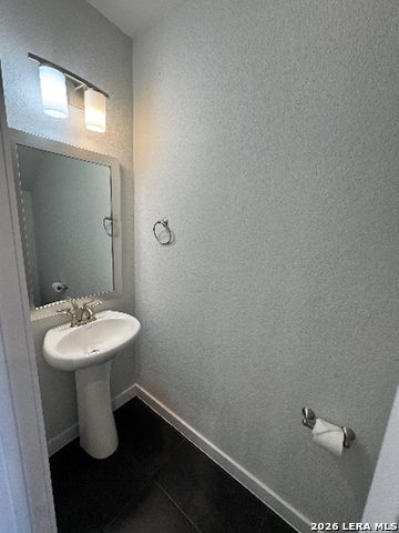 7914 Roanoke Run Property Photo 5