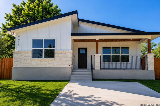 4939 Driskill St Property Photo 1